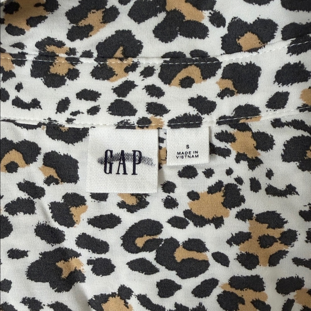 Gap Cheetah Print Button-Down Blouse - image 2